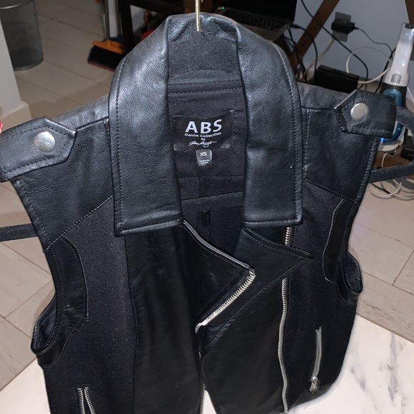 NWT ABS by Allen Schwartz Black and Silver Vest - Picture 6 of 7